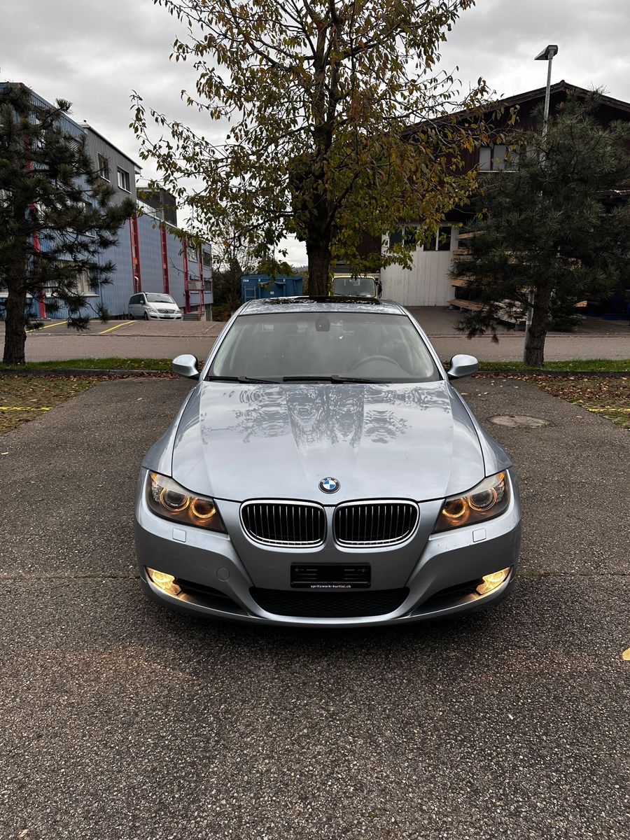 BMW 325i e90 - Image 1