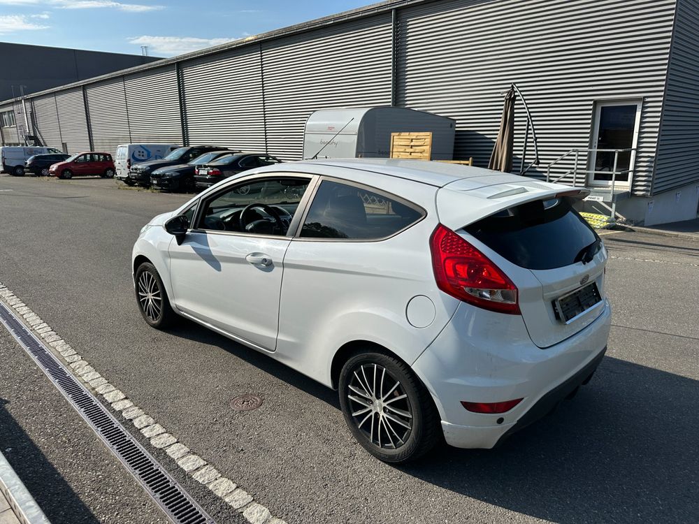 Ford Fiesta 1.6i appena uscito dalla fabbrica! - Image 2