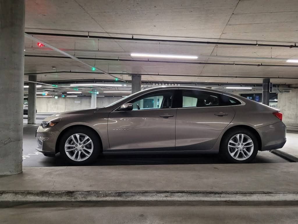 Chevrolet Malibu - Image 1