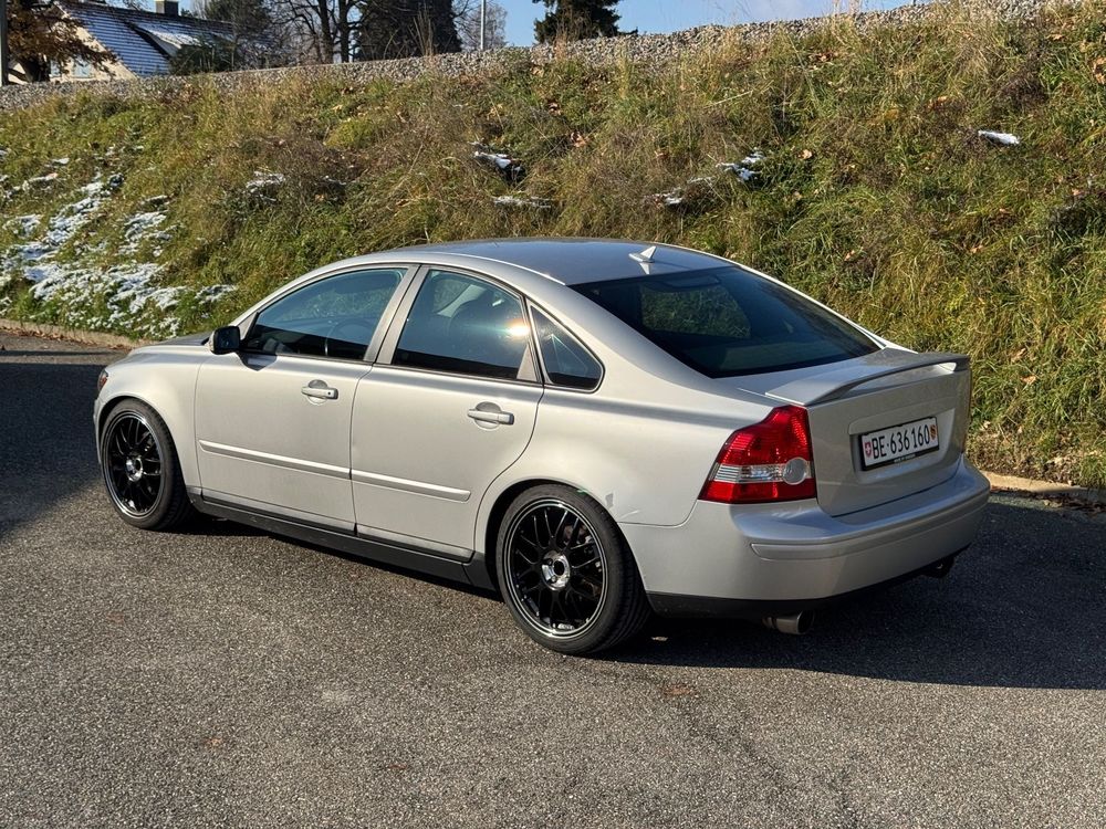 Volvo S40 T5 con cambio manuale e 1A 5 cilindri - Image 2