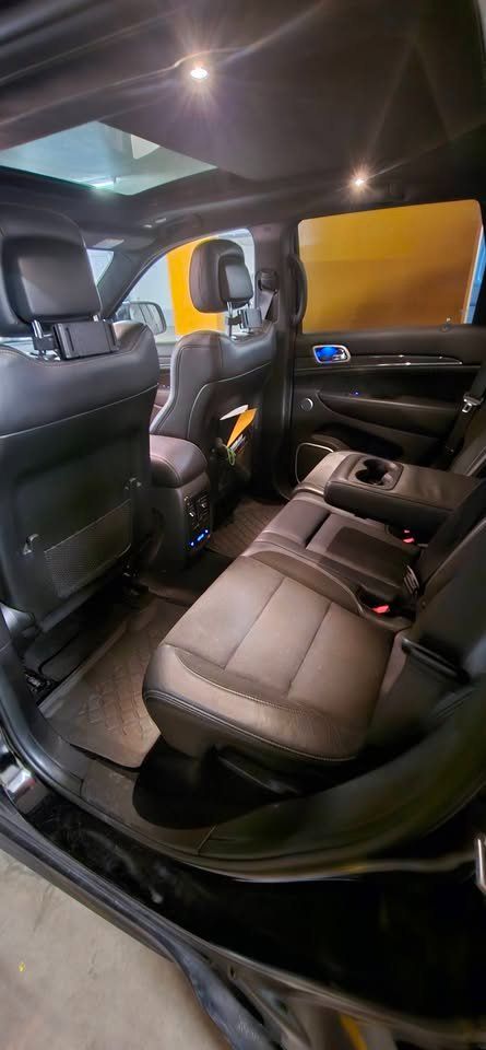 Jeep Grand Cherokee SRT8 da 6,4 litri del 2019 - Image 3