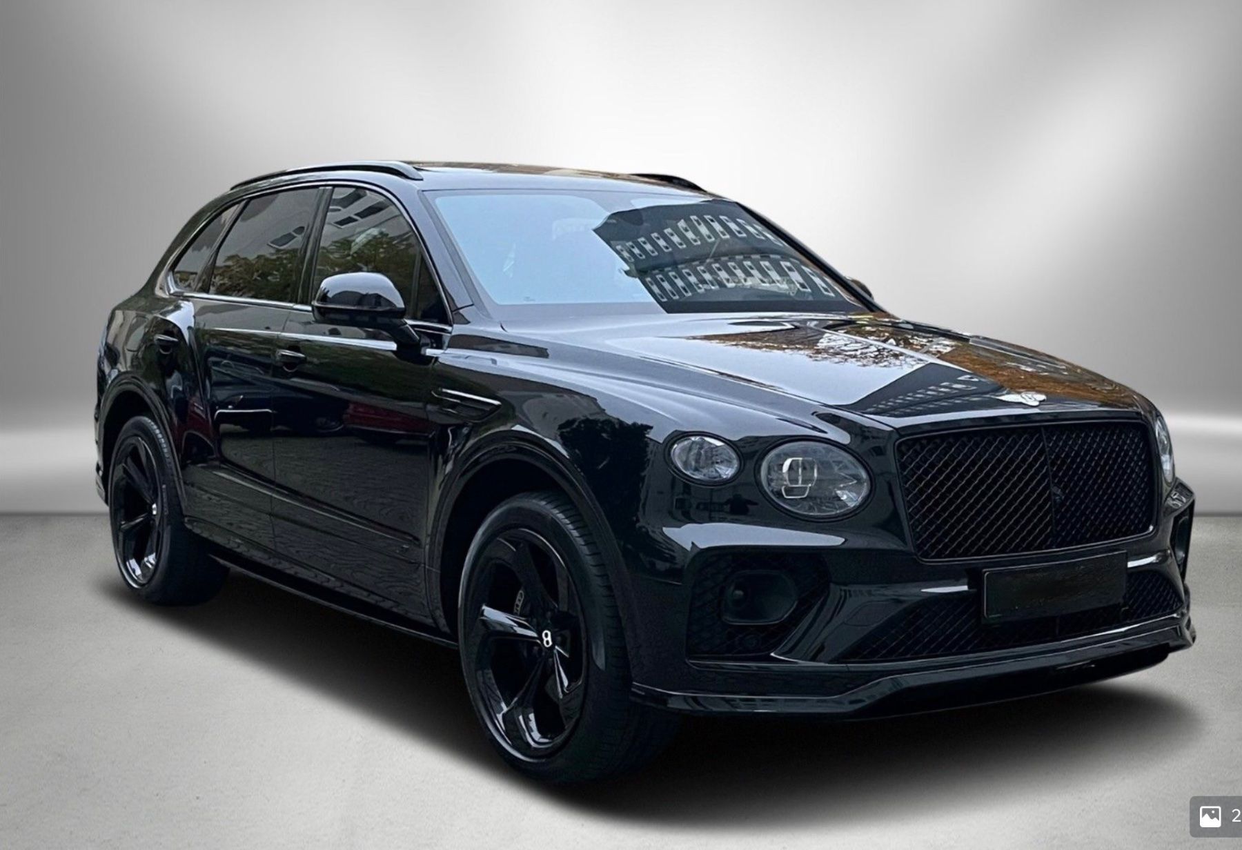 Bentley Bentayga V8 S Muliner "All Black Edition" - Image 3