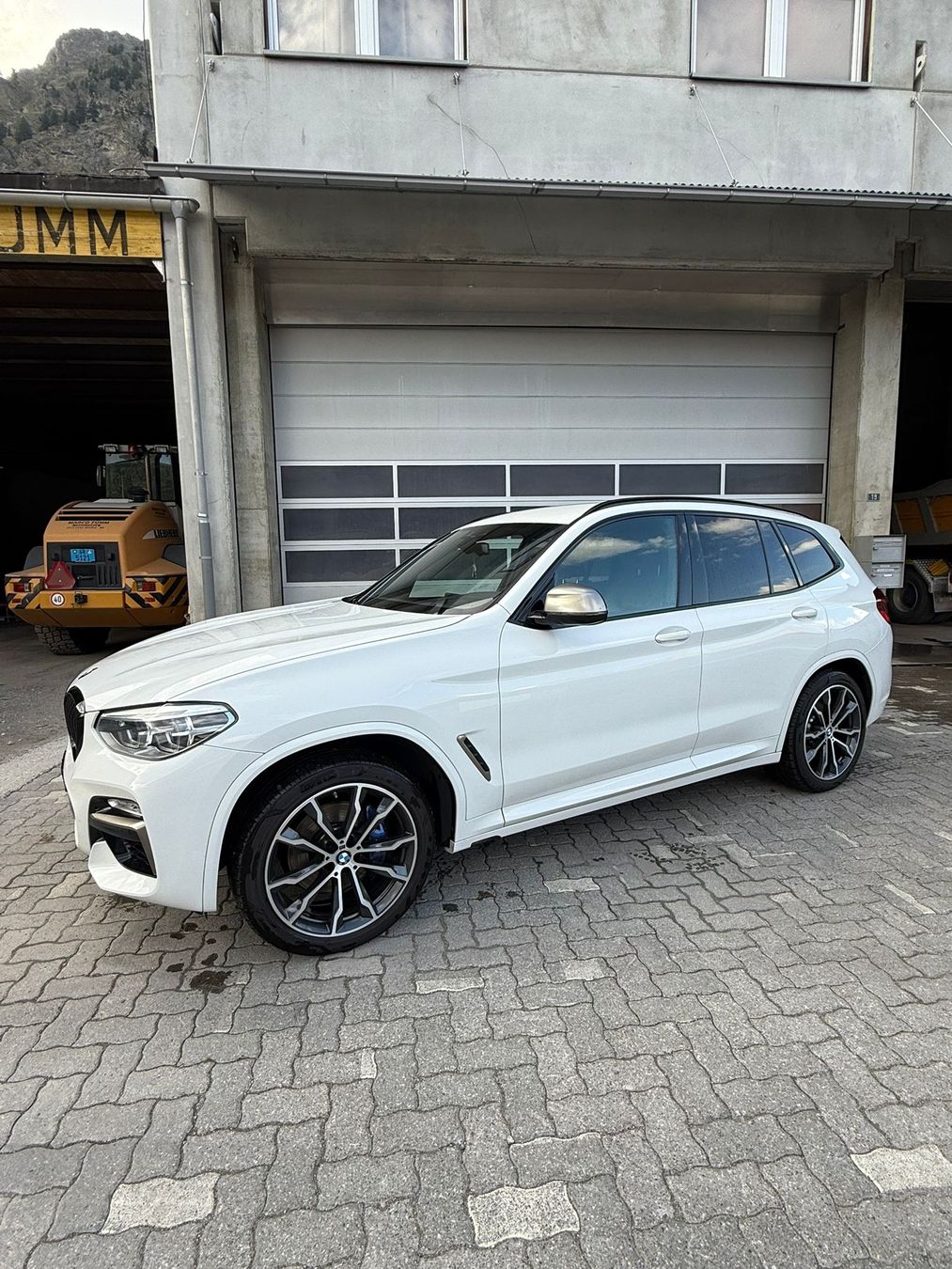 BMW X3 40i - Image 3