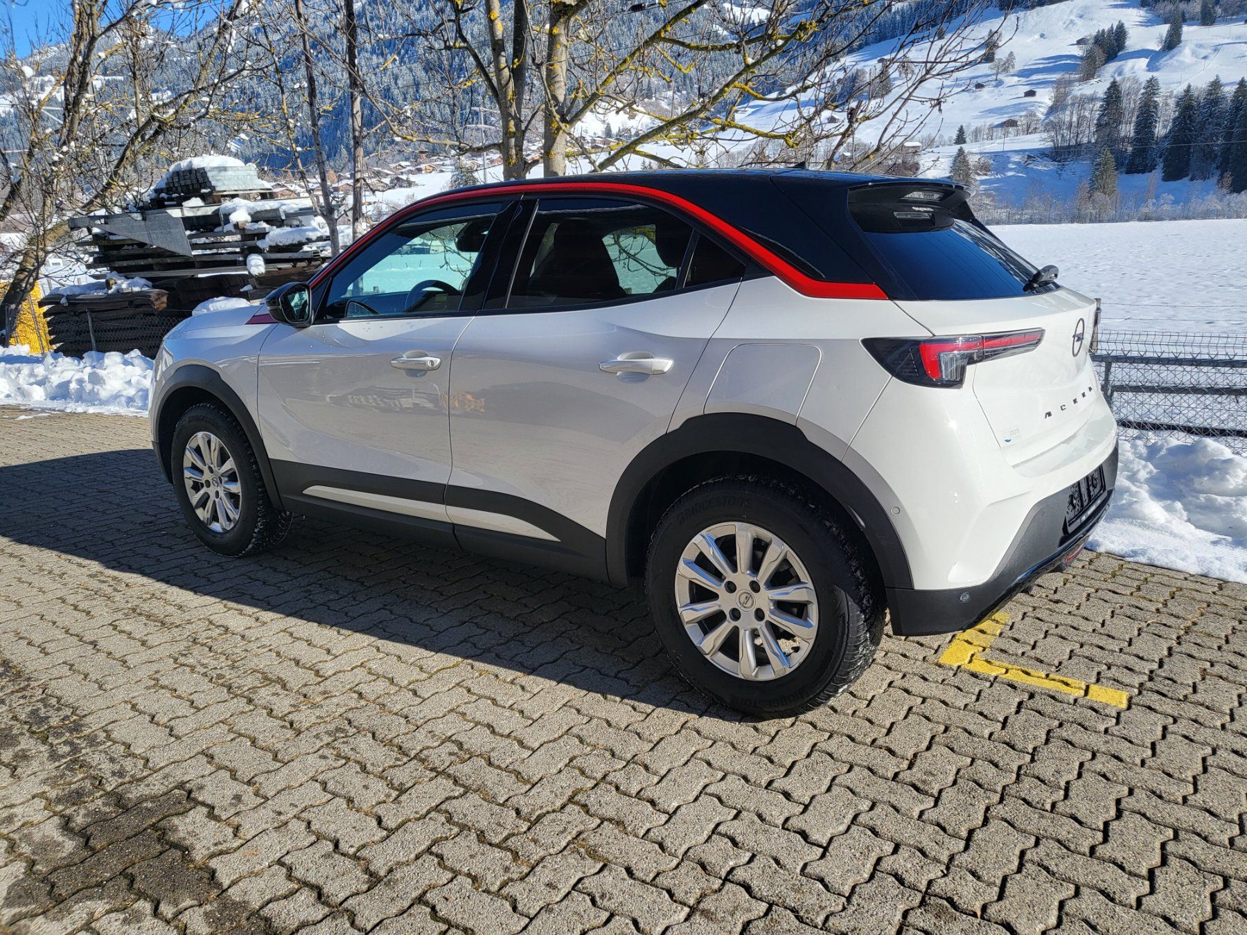 Opel Mokka curata con 130 CV, AHK e 2 ruote motrici - Image 3