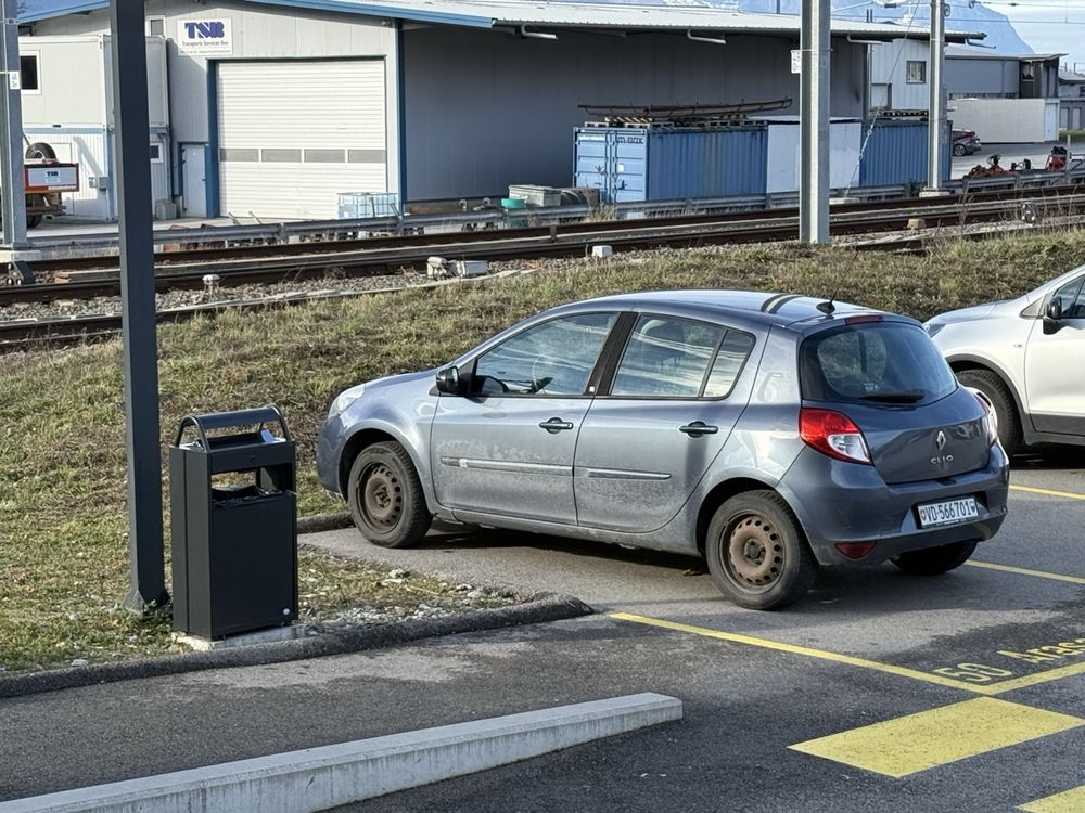 Renault Clio in vendita - Ideale per la città! 🚗