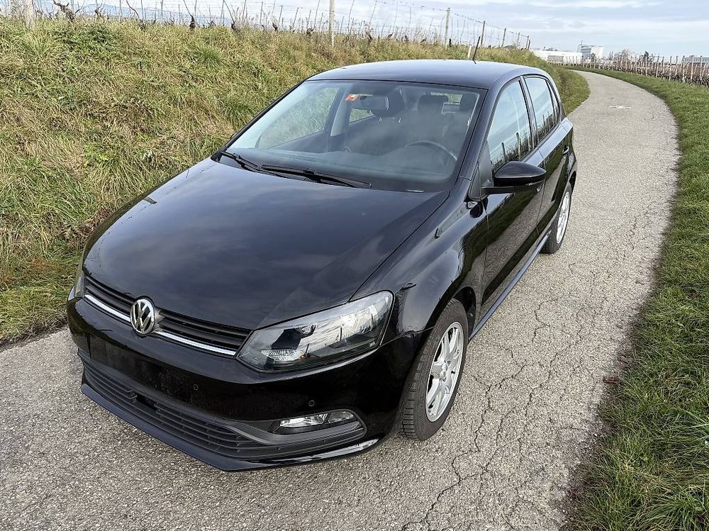Volkswagen Polo nera, in perfette condizioni