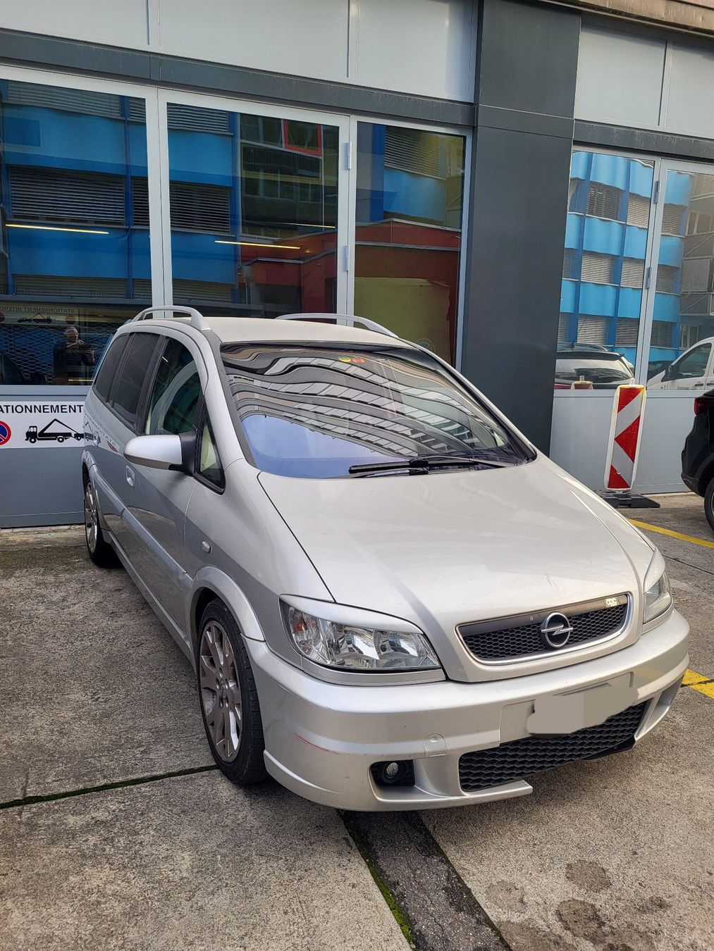 Opel Zafira OPC 2l turbo 2004 - Image 1
