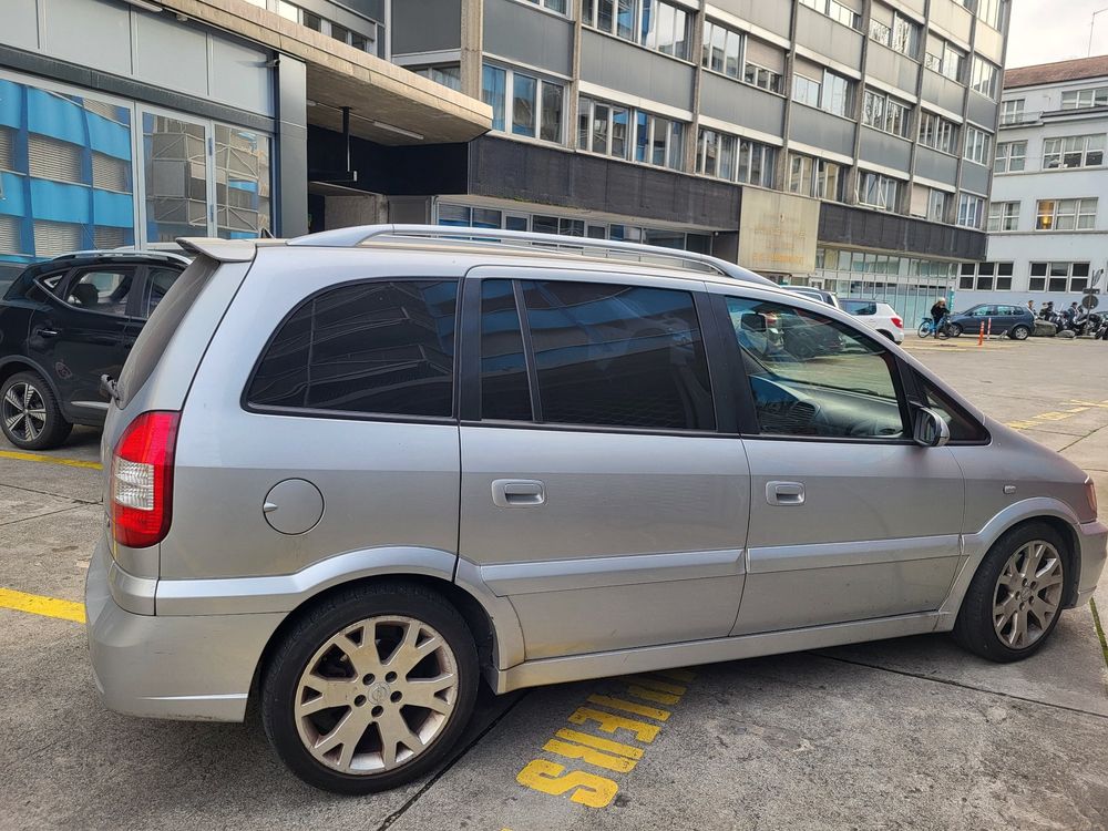 Opel Zafira OPC 2l turbo 2004 - Image 2