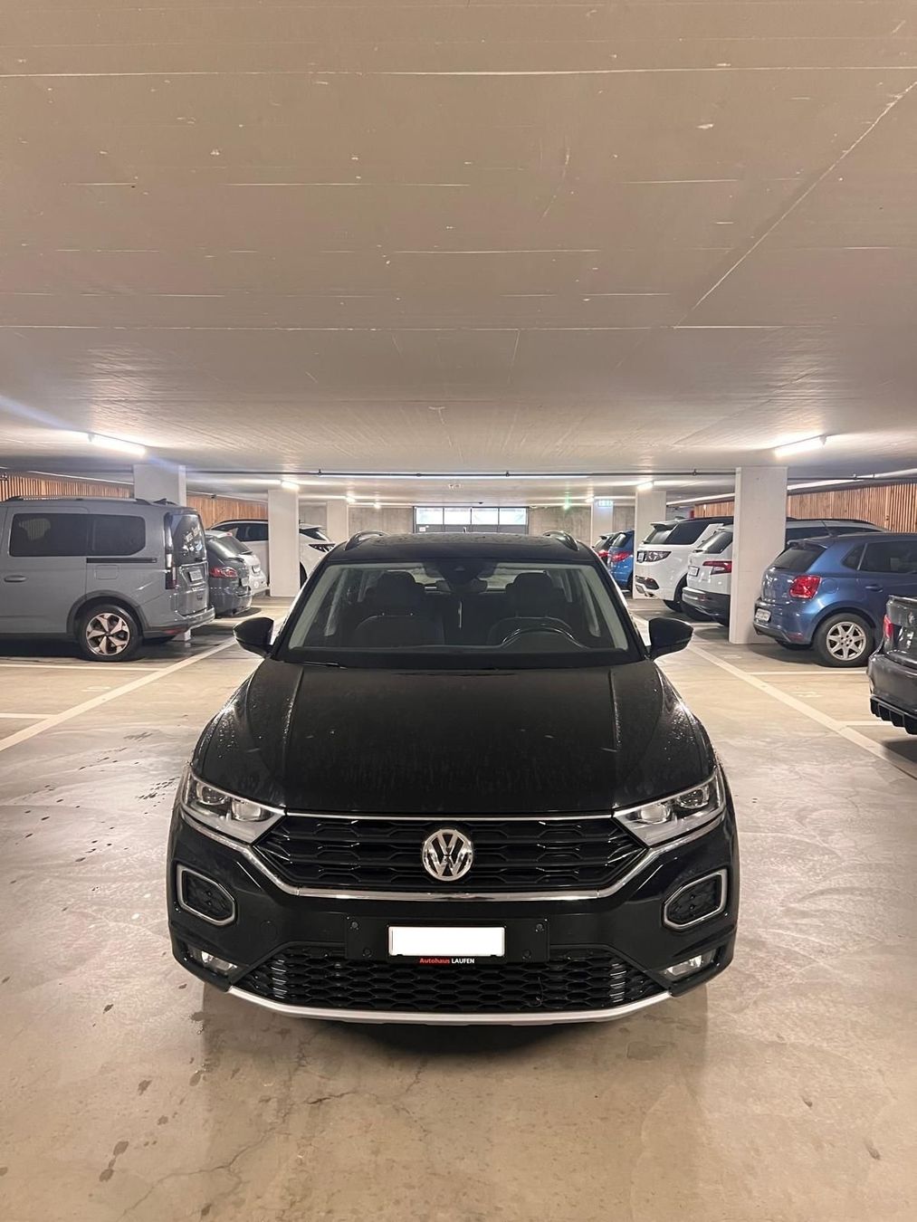 VW T-Roc 2.0 TSI 4motion - Image 1