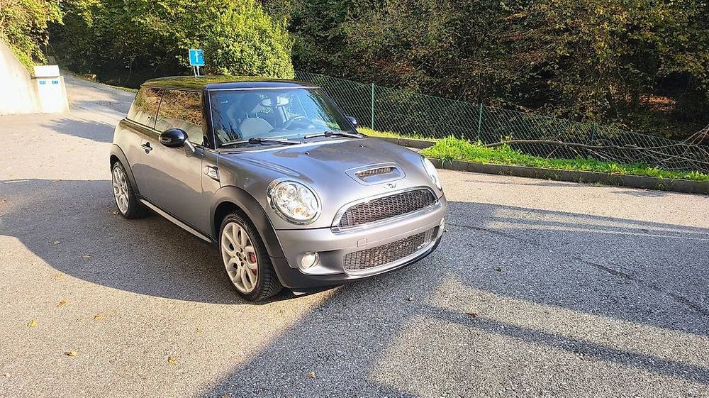 Mini Cooper John Cooper Works JCW - Image 2