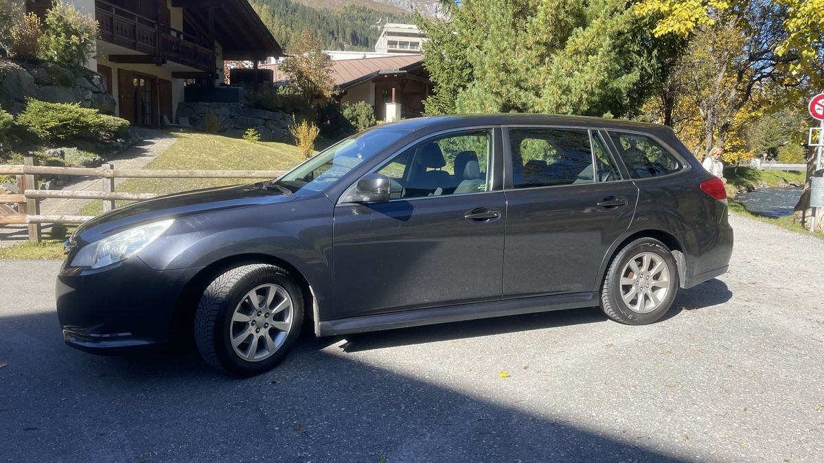 Subaru Legacy 2.01 - Image 1