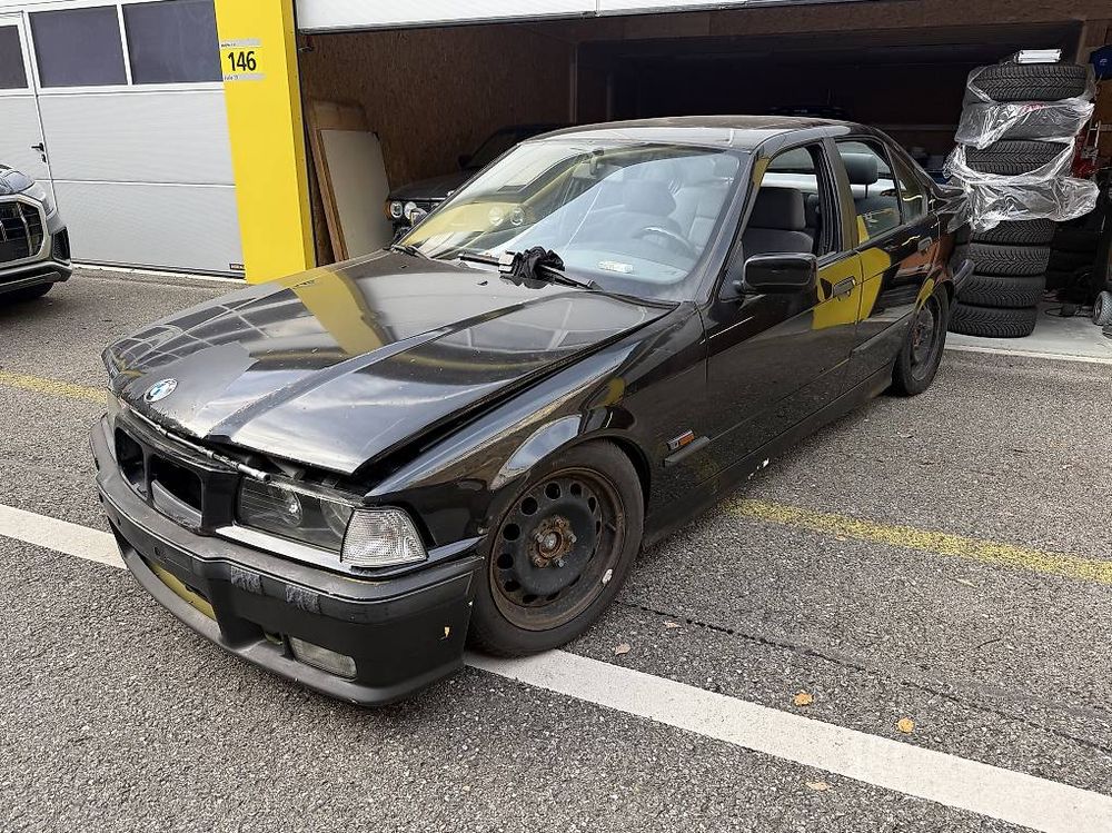E36 328 berlina - Image 2