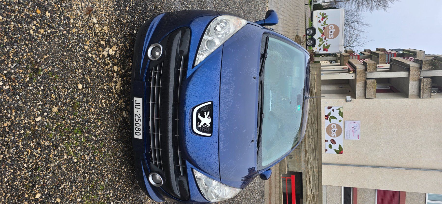 Peugeot 207, 1.6l Essence, buono stato generale, inverno! - Image 1