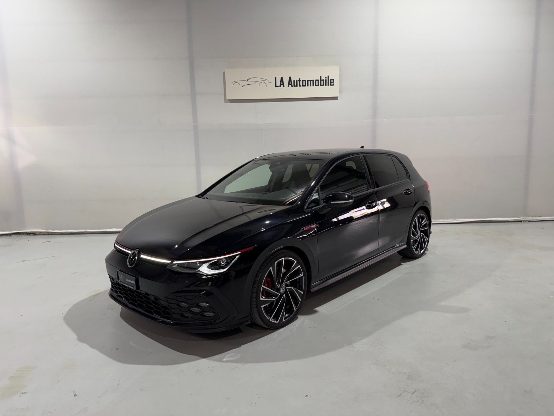 VW Golf 2.0 TSI GTI DSG - Image 1