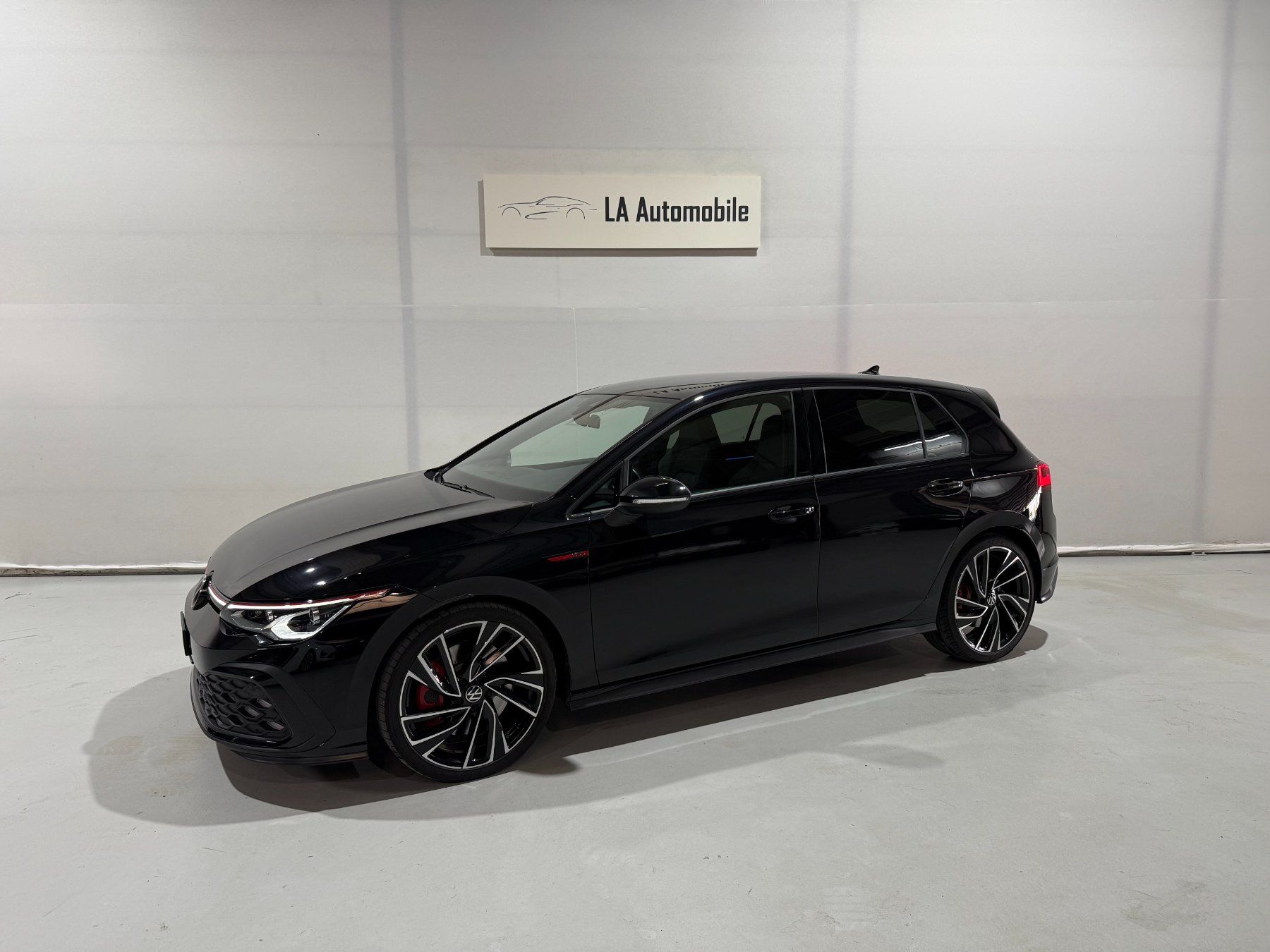 VW Golf 2.0 TSI GTI DSG - Image 3