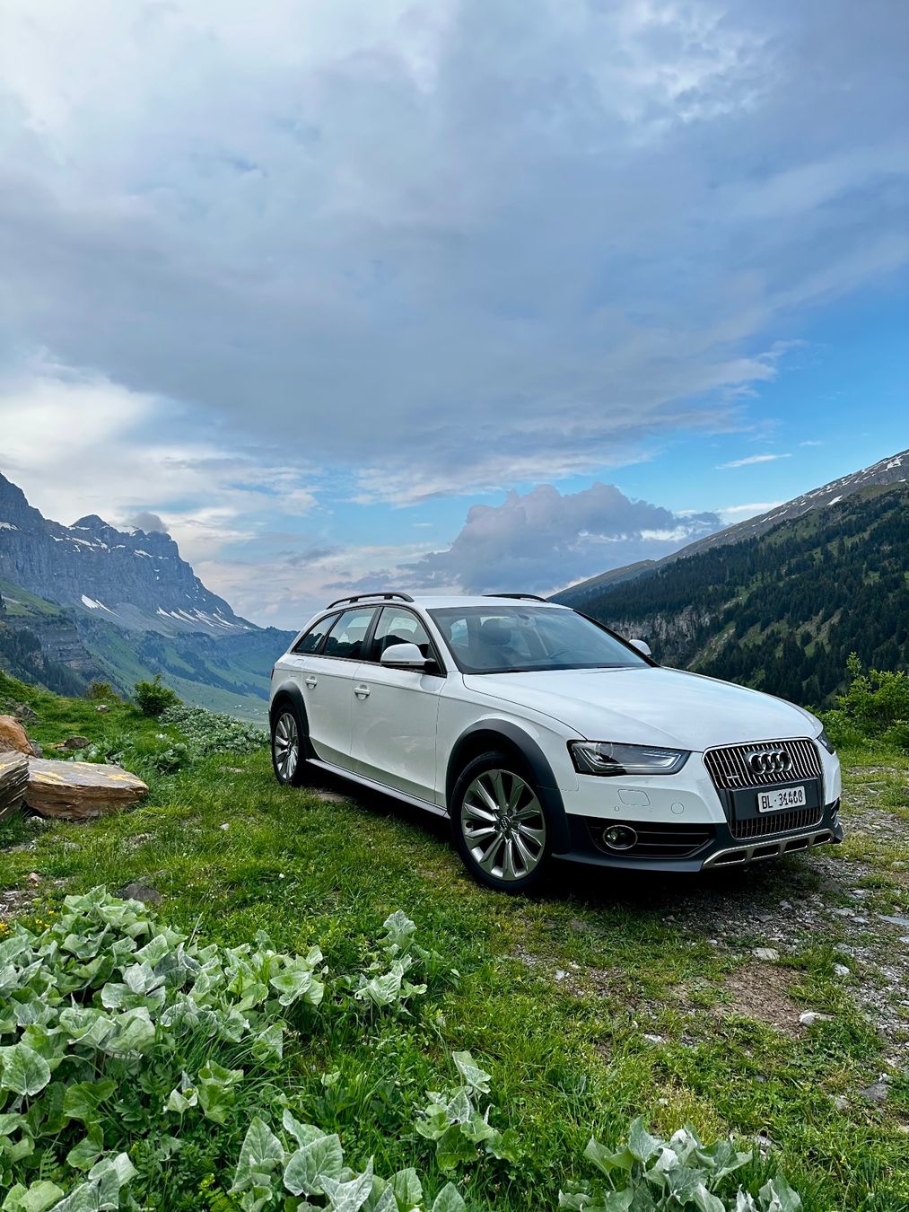 AUDI A4 ALLROAD 2.0 TFSI - Image 1