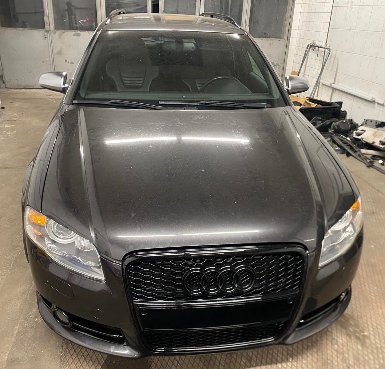 Audi S4 4.2 V8 - Image 1