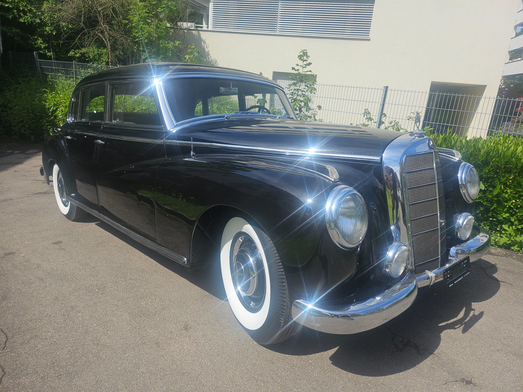 Mercedes - Benz 300 , Adenauer , W186 - Image 3