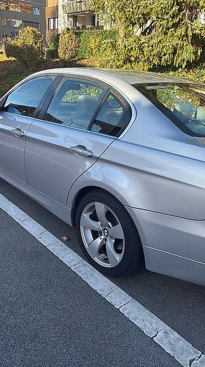 BMW 325i - Image 2