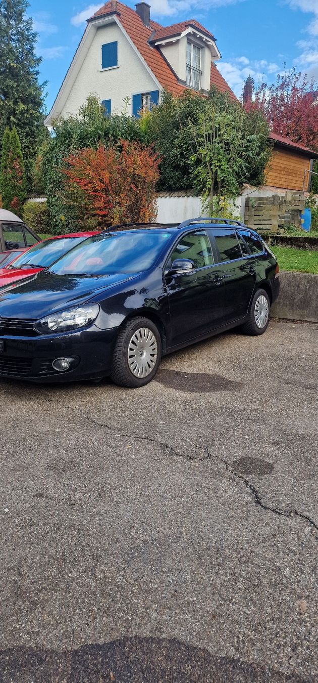 Vw Golf Variant MFK 11.11.2025 - Image 1