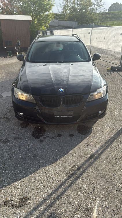 BMW 318i Touring per l'esportazione - Image 2