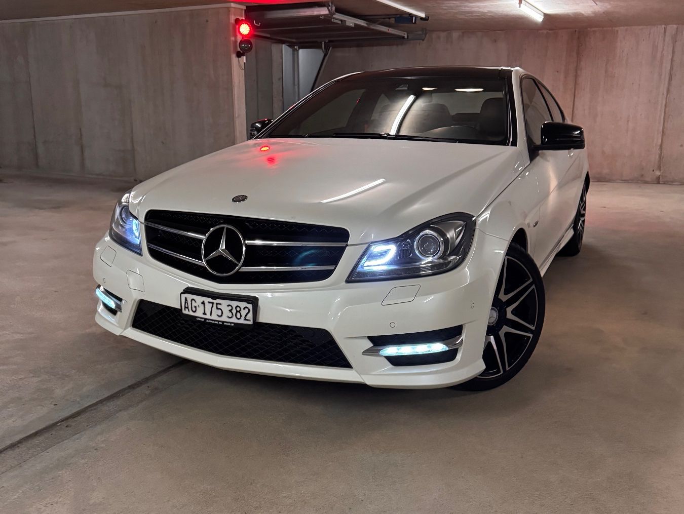 Mercedes Benz C250 coupé - appena uscito dal servizio - Image 1