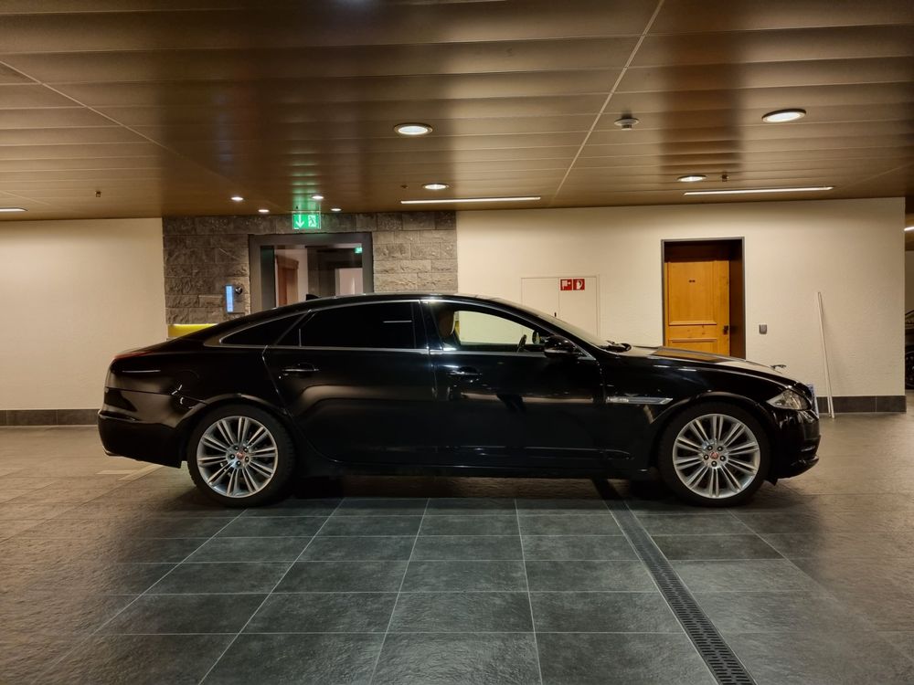 Jaguar XJ 3.0 S/C AWD XJL Portfolio Rolex - Image 2