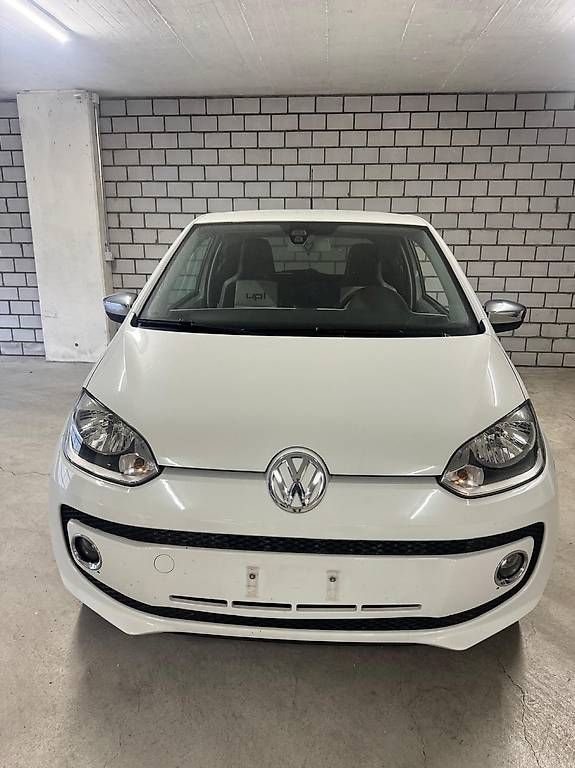 VW UP 1.0 - Image 1