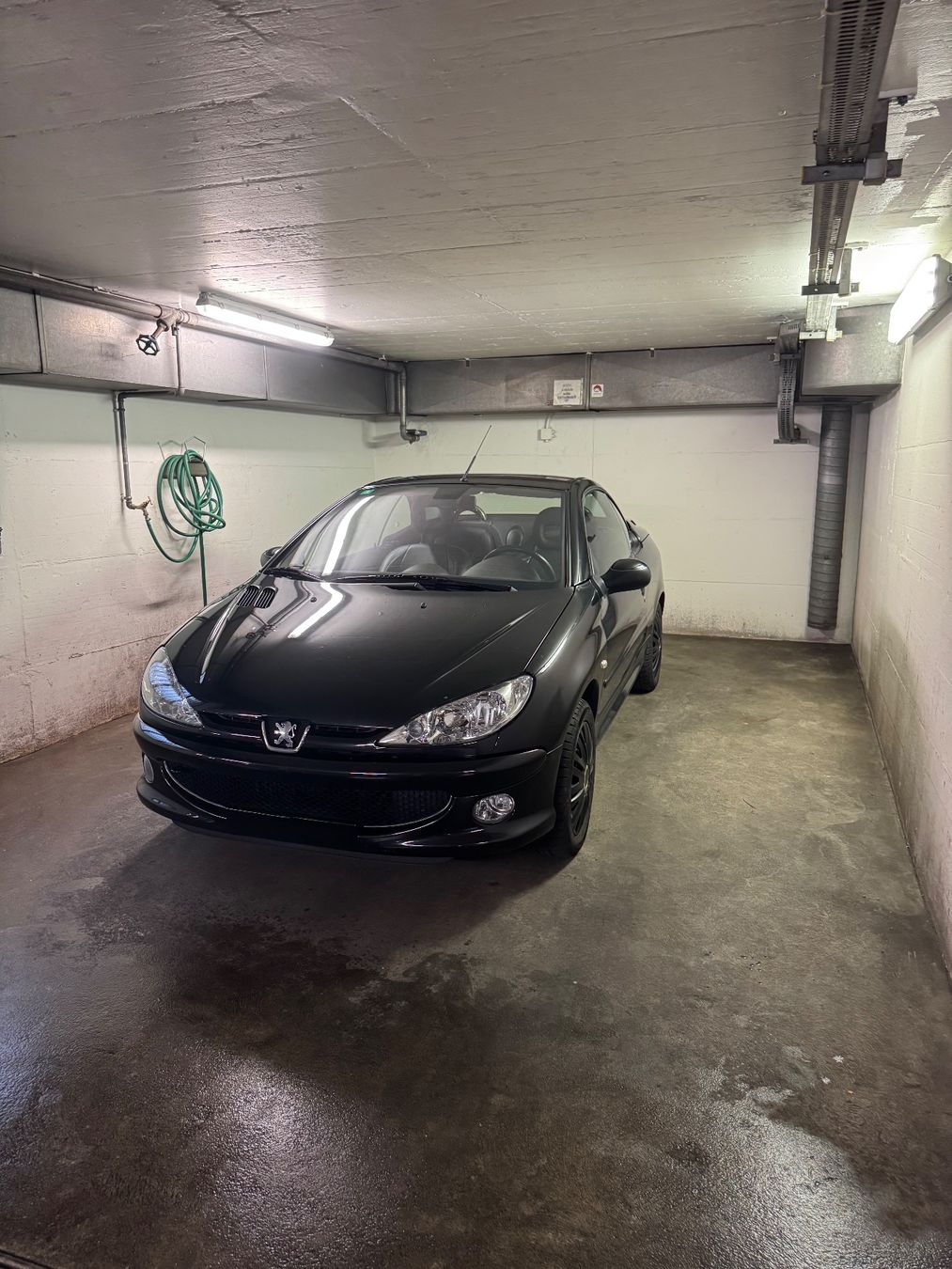 Peugeot 2.0 Cabrio - Image 1