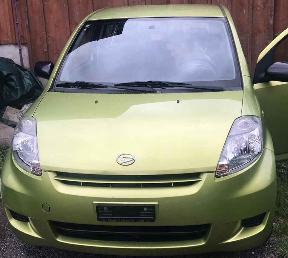 Daihatsu Sirion, un’auto a quattro ruote motrici efficiente e affidabile - Image 1