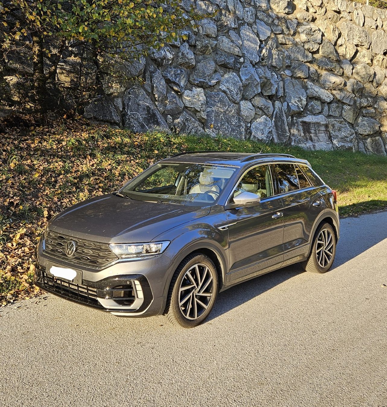 VW TRoc R, Akrapovic - Image 1