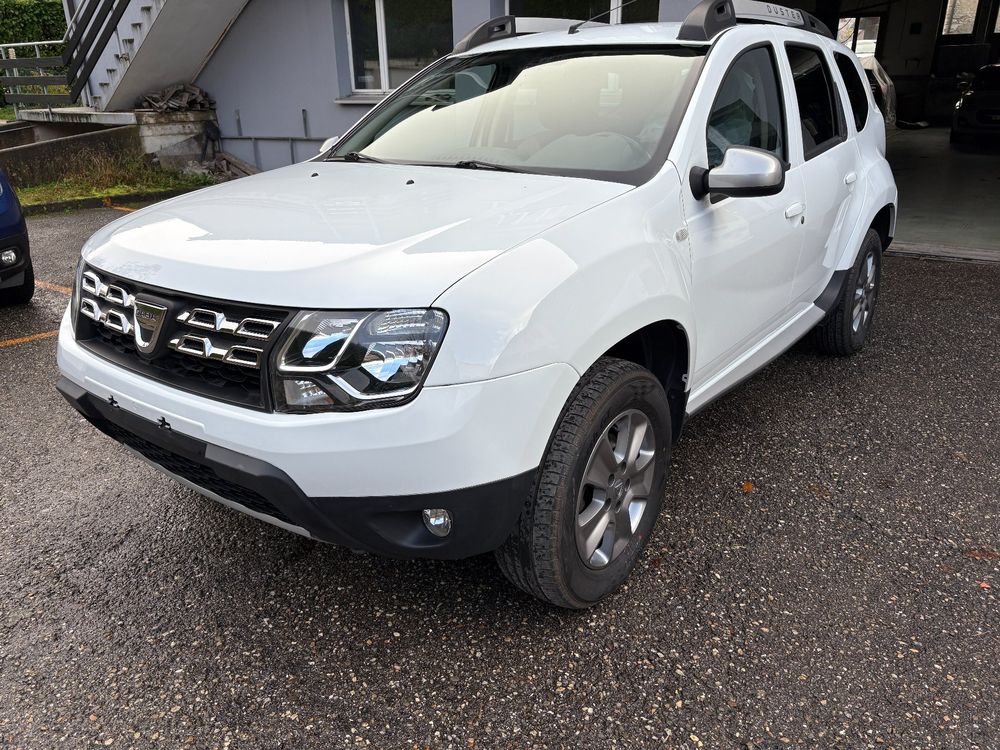 dacia duster 4x4 1.2 T in ottimo stato pneumatici invernali nuovi