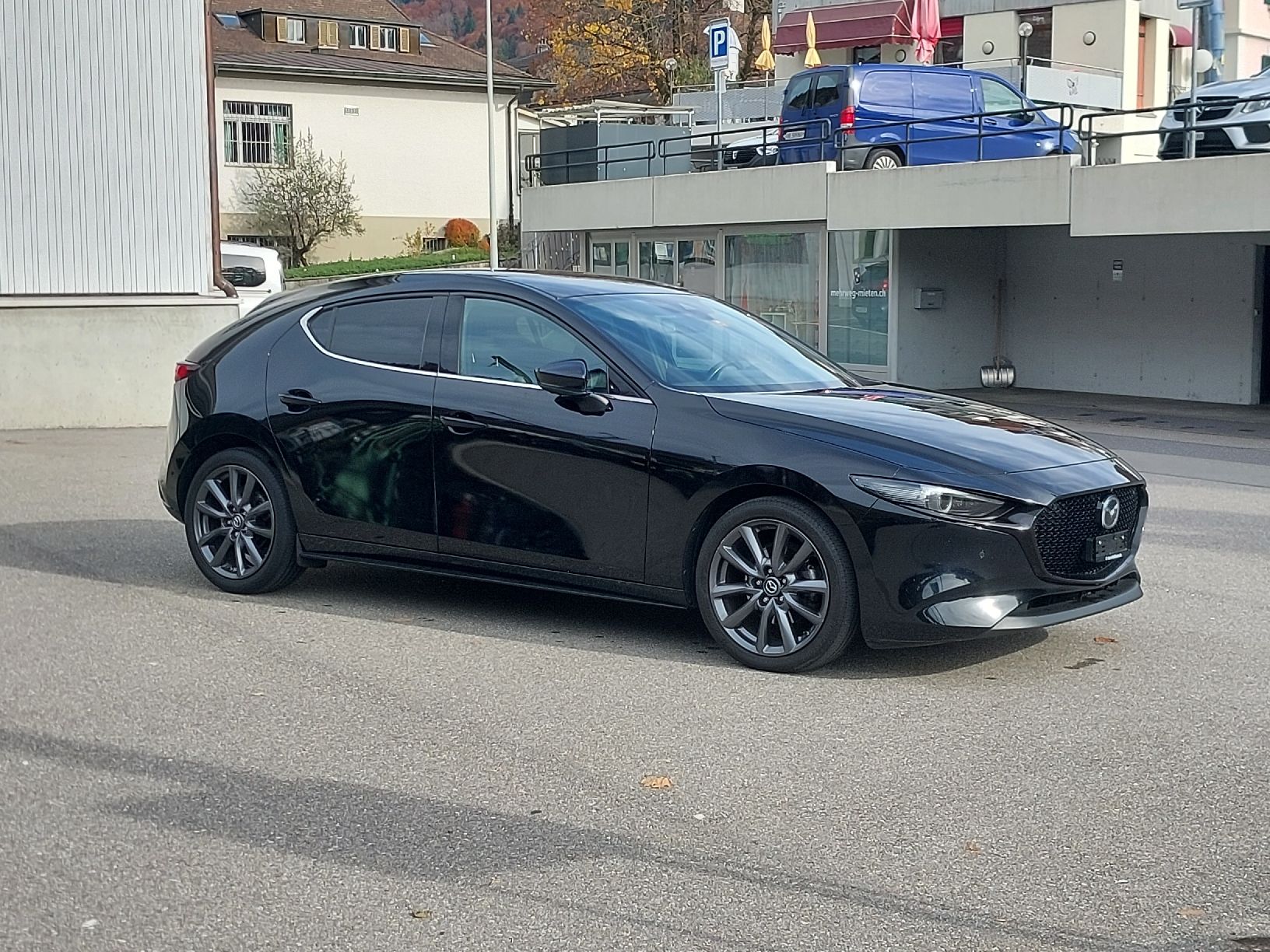 Mazda 3 Skyactiv-X 180 Revolution (nuovo dopo la manutenzione/MFK) - Image 3