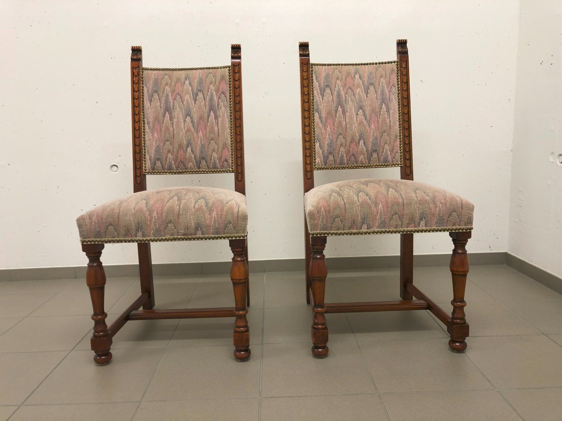 2 identische Stühle, robuste Stühle aus Echtholz - Image 3
