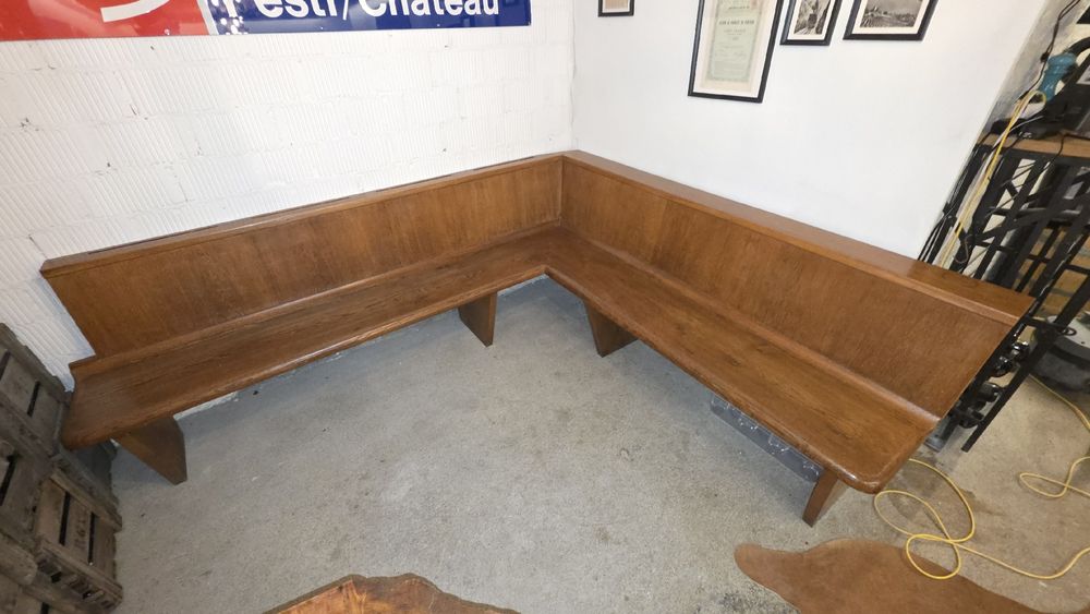 Banca a L in legno, massiccio, ben conservata