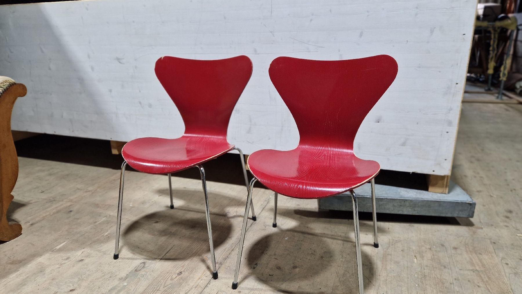 Sedi originali Fritz Hansen, set da 2, rosso, design classico - Image 3