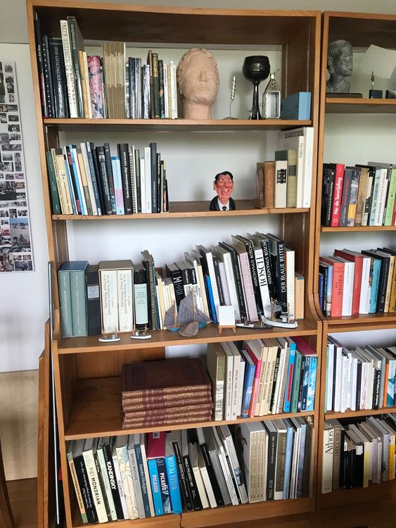 Libreria in legno con 7 tavole
