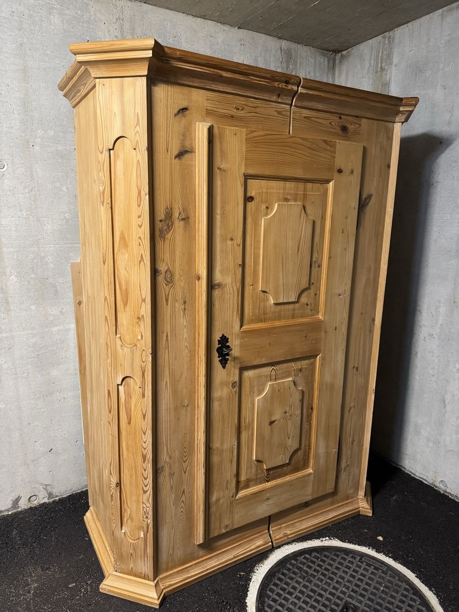 Armadio antico, legno massiccio - Image 3