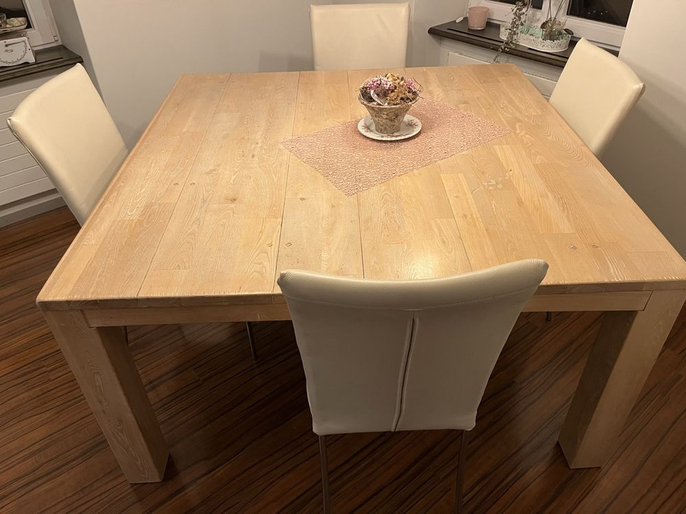 Zeitloser Esstisch ausziehbar mit 6 Stühle mit Lederbezug - Image 2