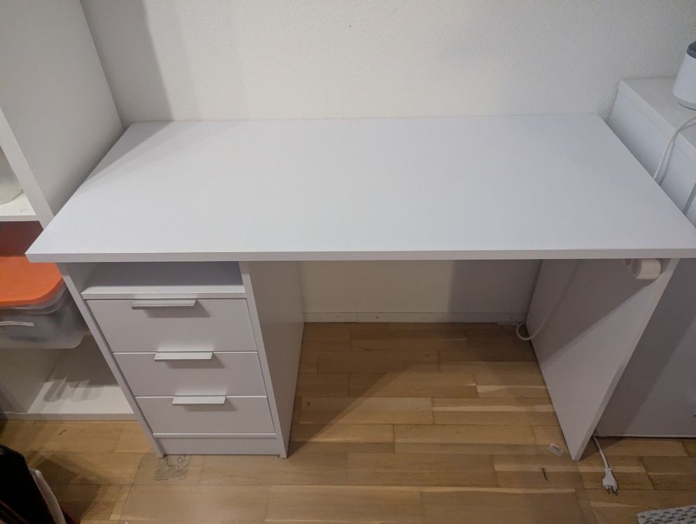 Piccolo tavolo da ufficio bianco con cassetti - Ottimo stato!