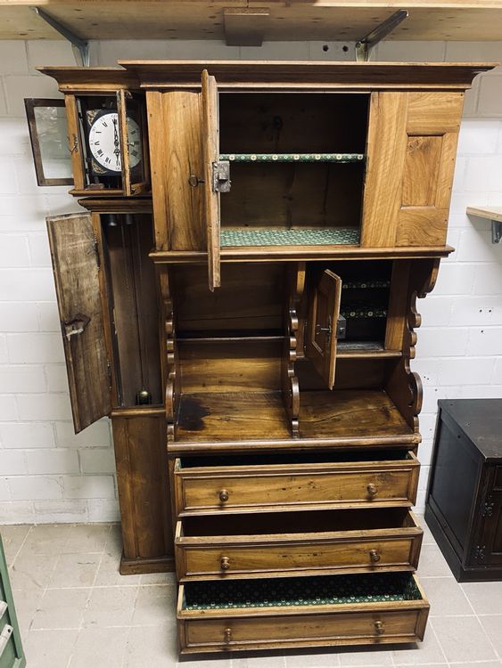 Antico armadio per bufalo con orologio, legno massiccio, rustico. - Image 2
