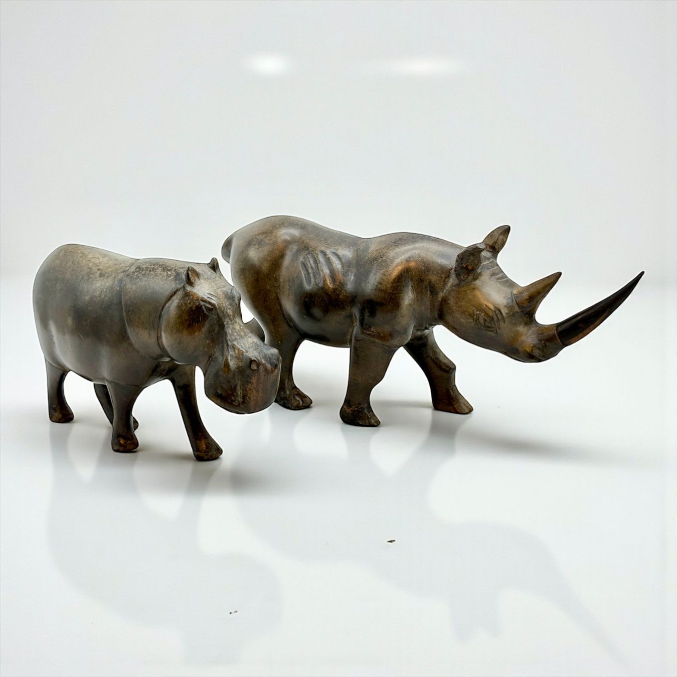 Rhinoceros e ippopotamo finemente scolpiti a mano in ebano - Image 1