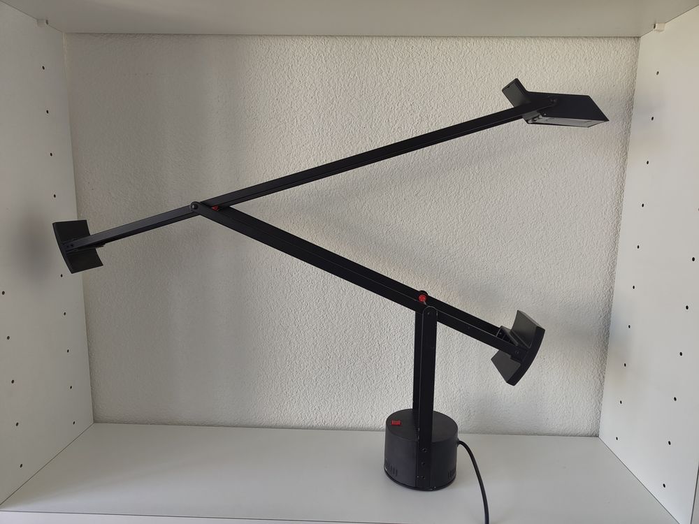 Artemide Tizio