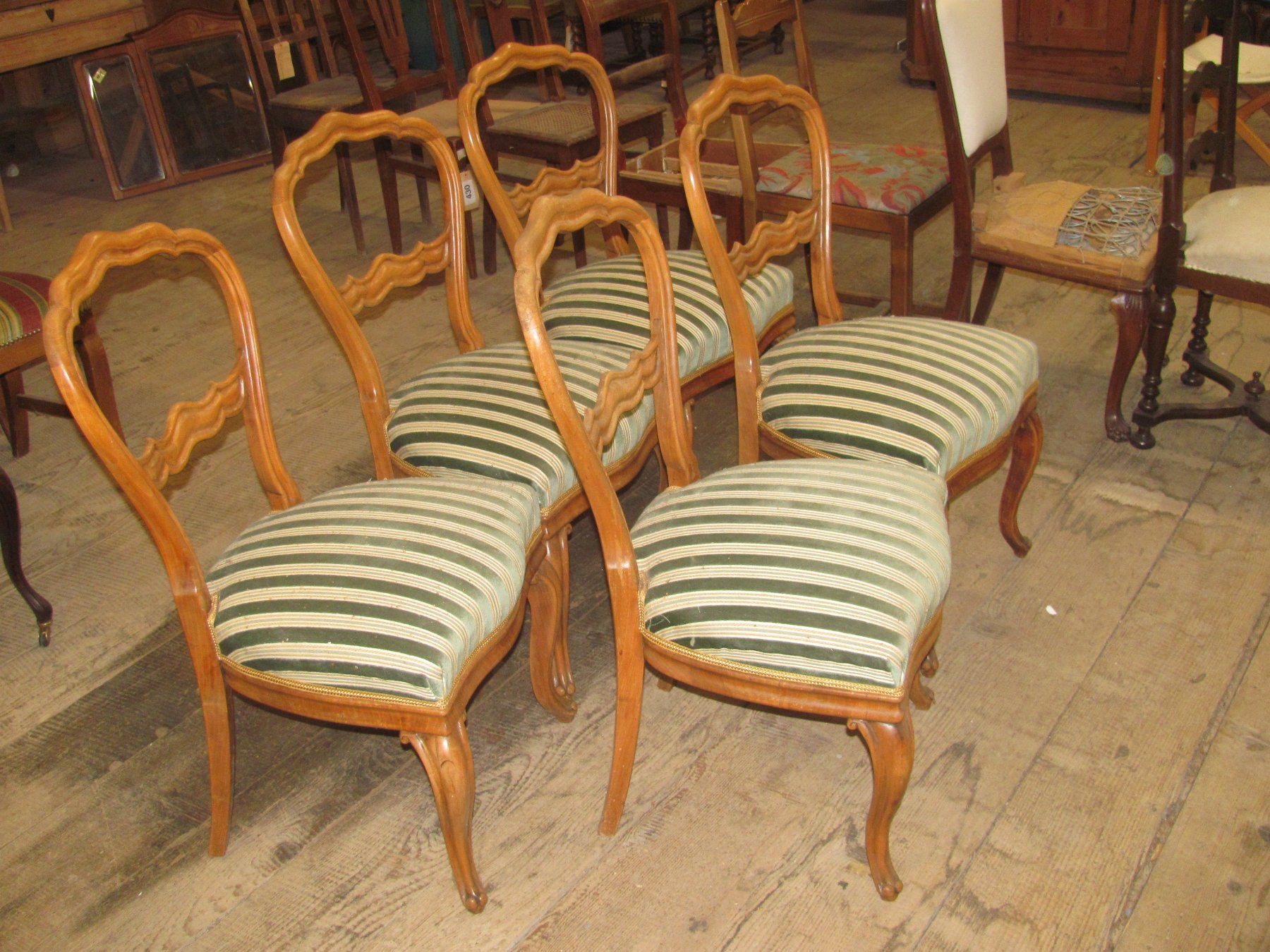 5x sedie uguali in stile antico con imbottitura OK - LIQ - Image 3