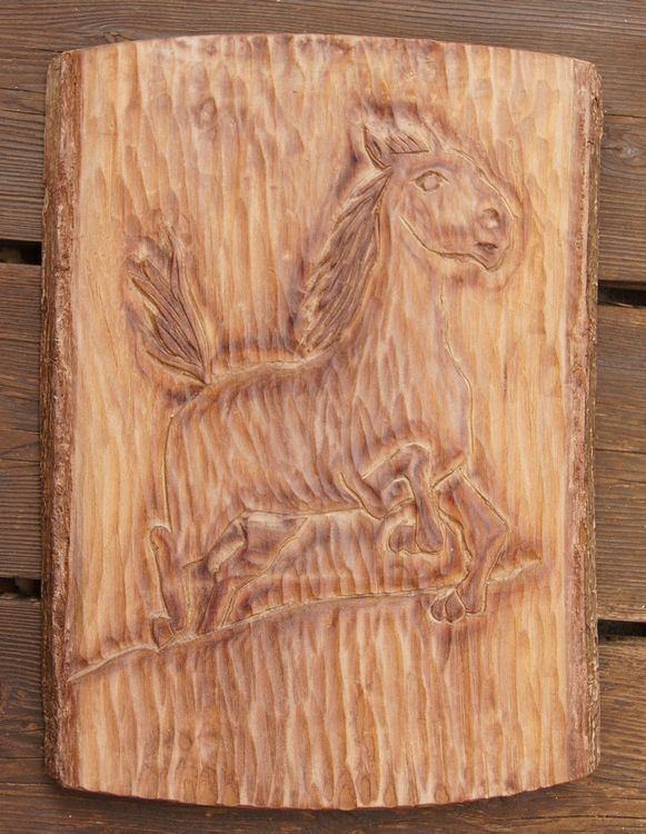Sculture scolpite: cavallo