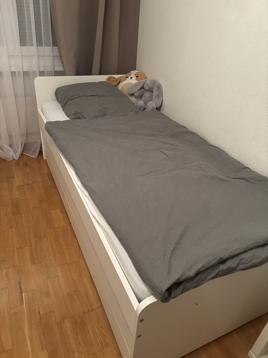 Bett Släkt - Image 1