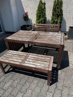 Set di mobili da giardino in legno con tavolo e due sedie - Image 3