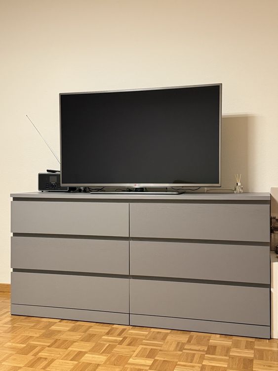 Comodino di Malm con 6 cassetti, grigio, ottimo stato!