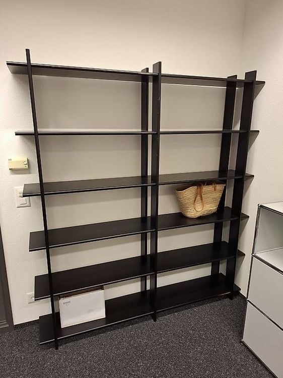 Libreria o scaffale per cartelle in legno