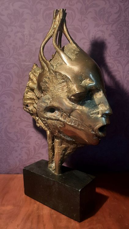 Scultura in bronzo di Andrey Moscov